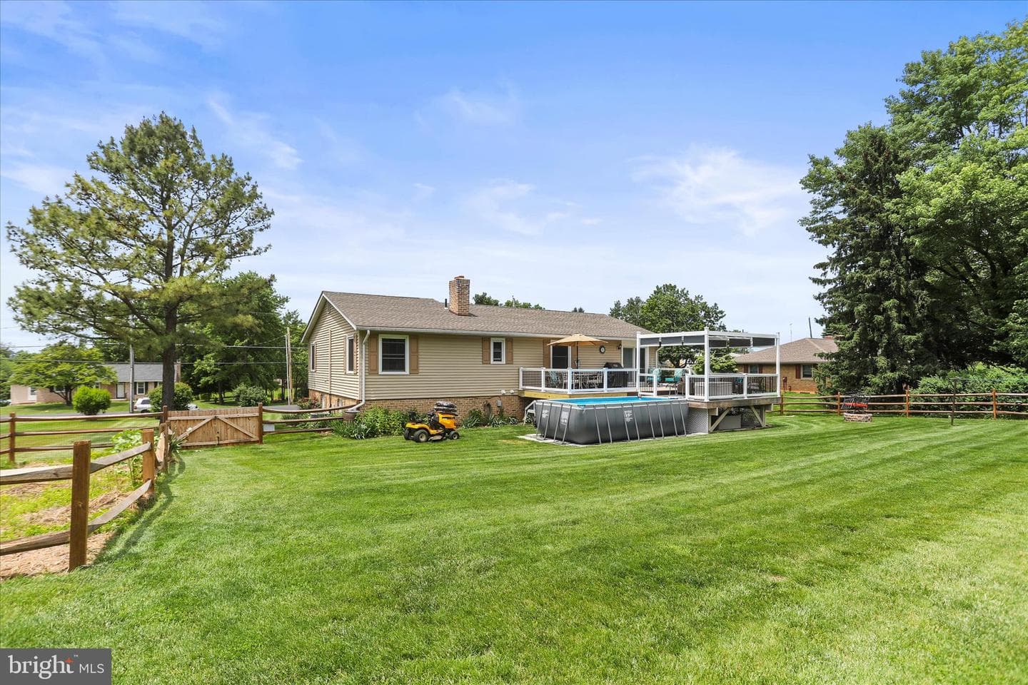 88 Sunset Drive photo 42