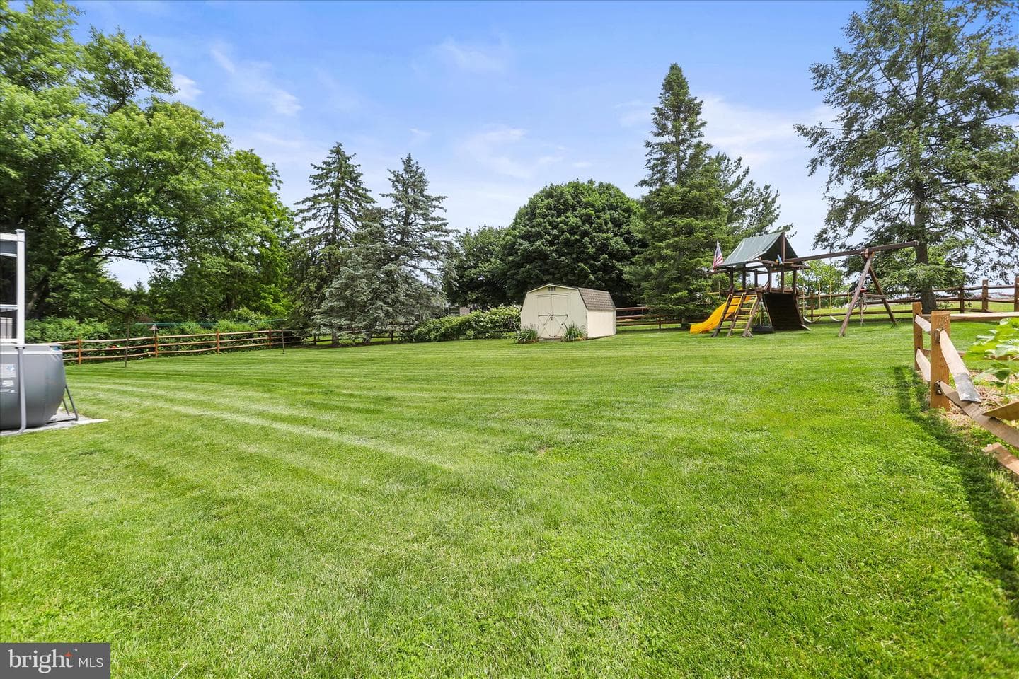 88 Sunset Drive photo 43