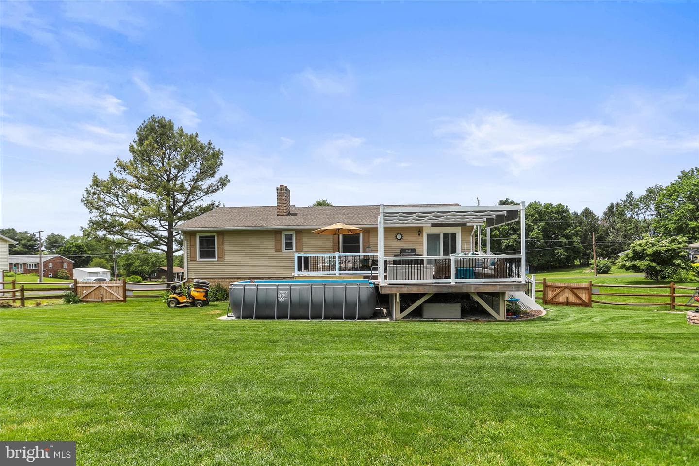88 Sunset Drive photo 44