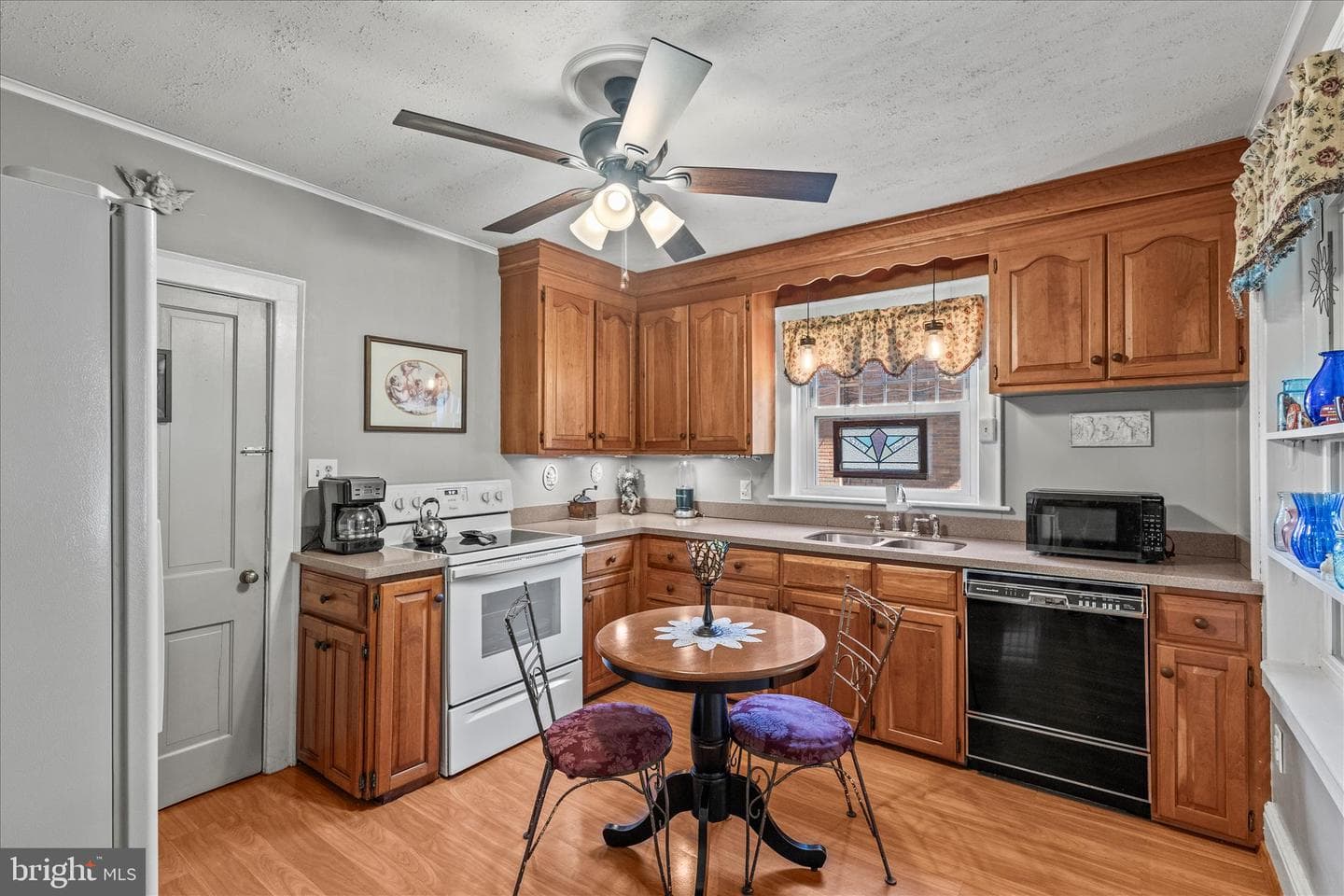31 N Kershaw Street photo 16