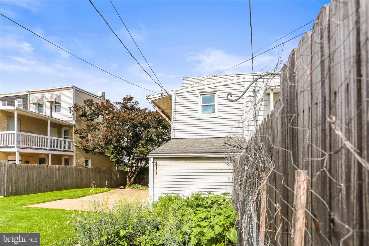 619 Ridge Avenue photo 40
