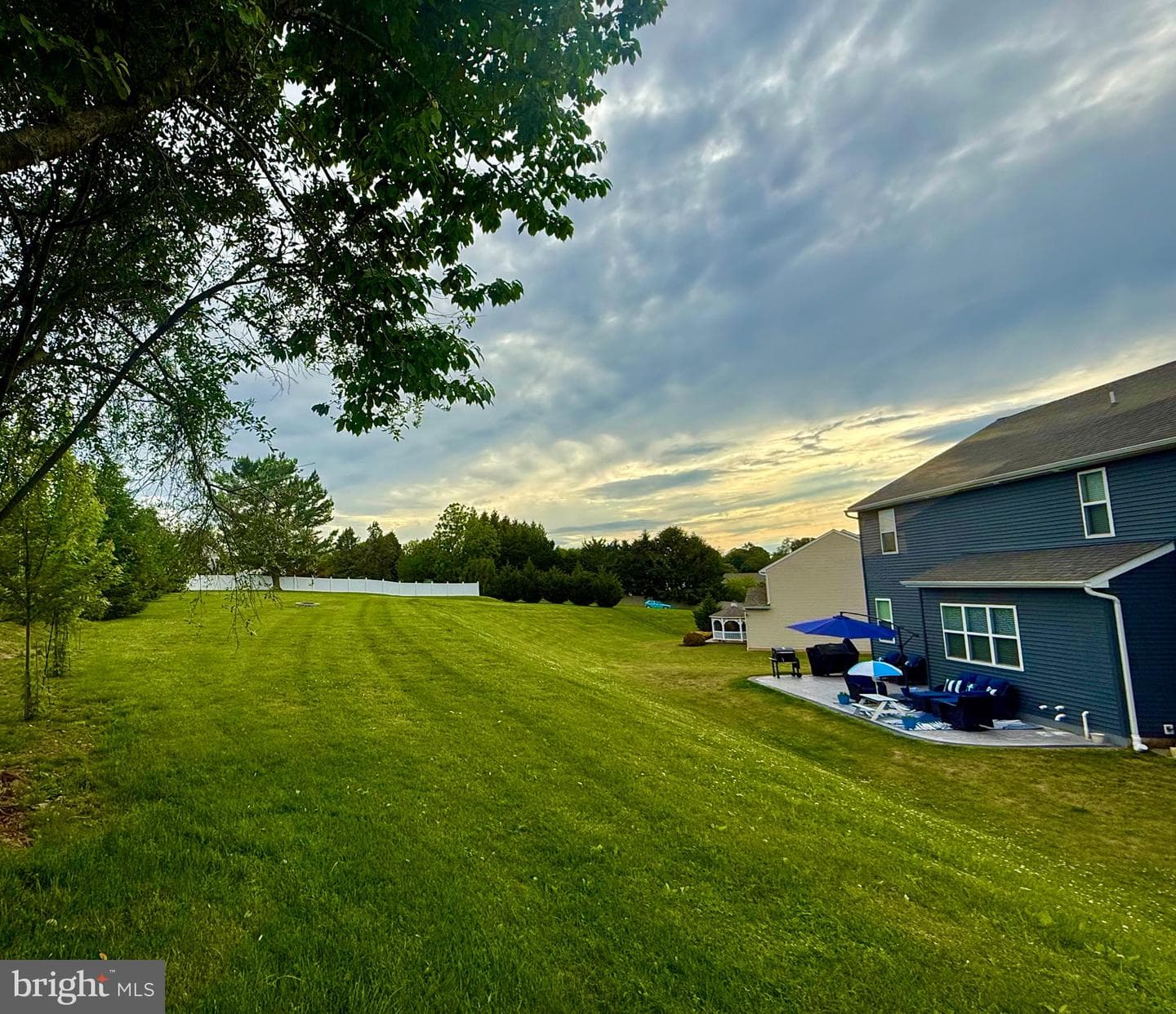 20 Greenview Drive photo 41