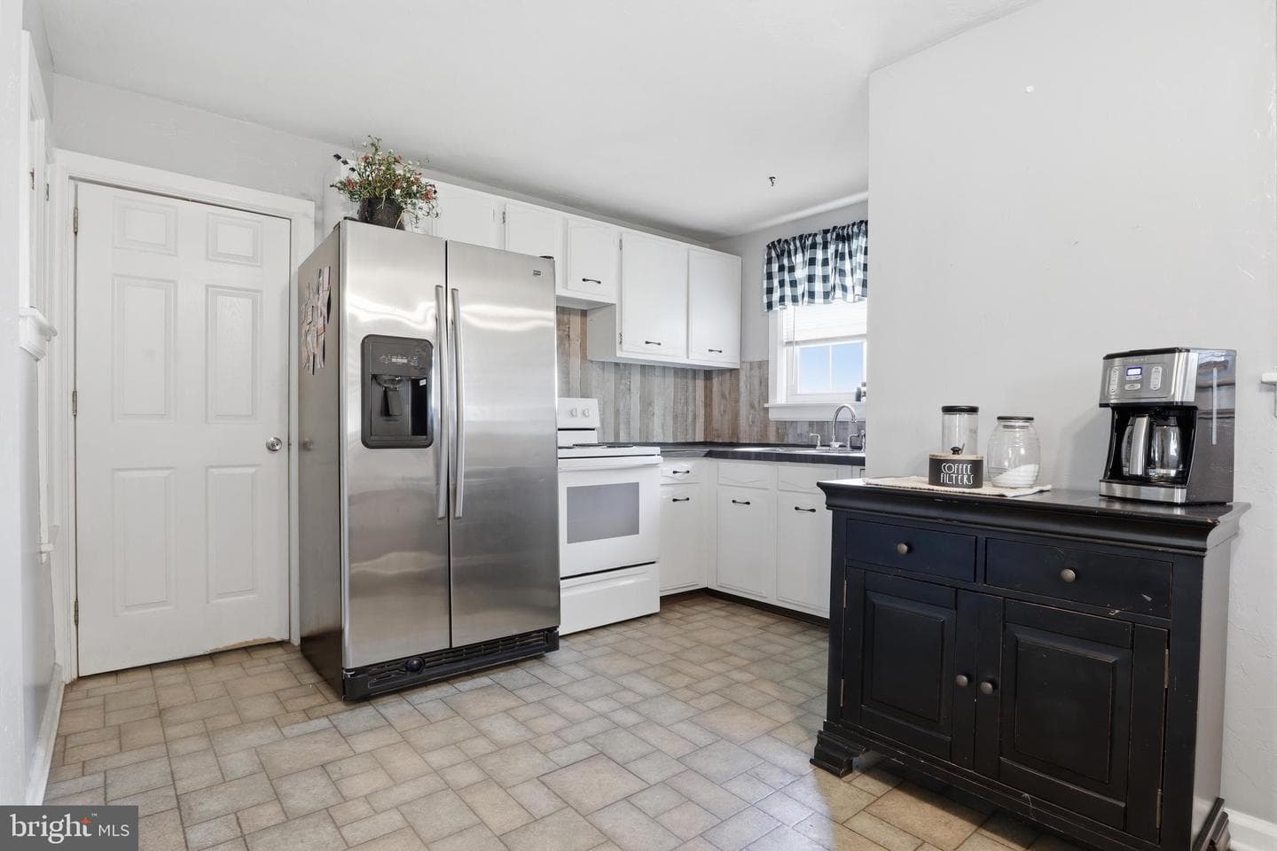 44 N Gotwalt Street photo 10