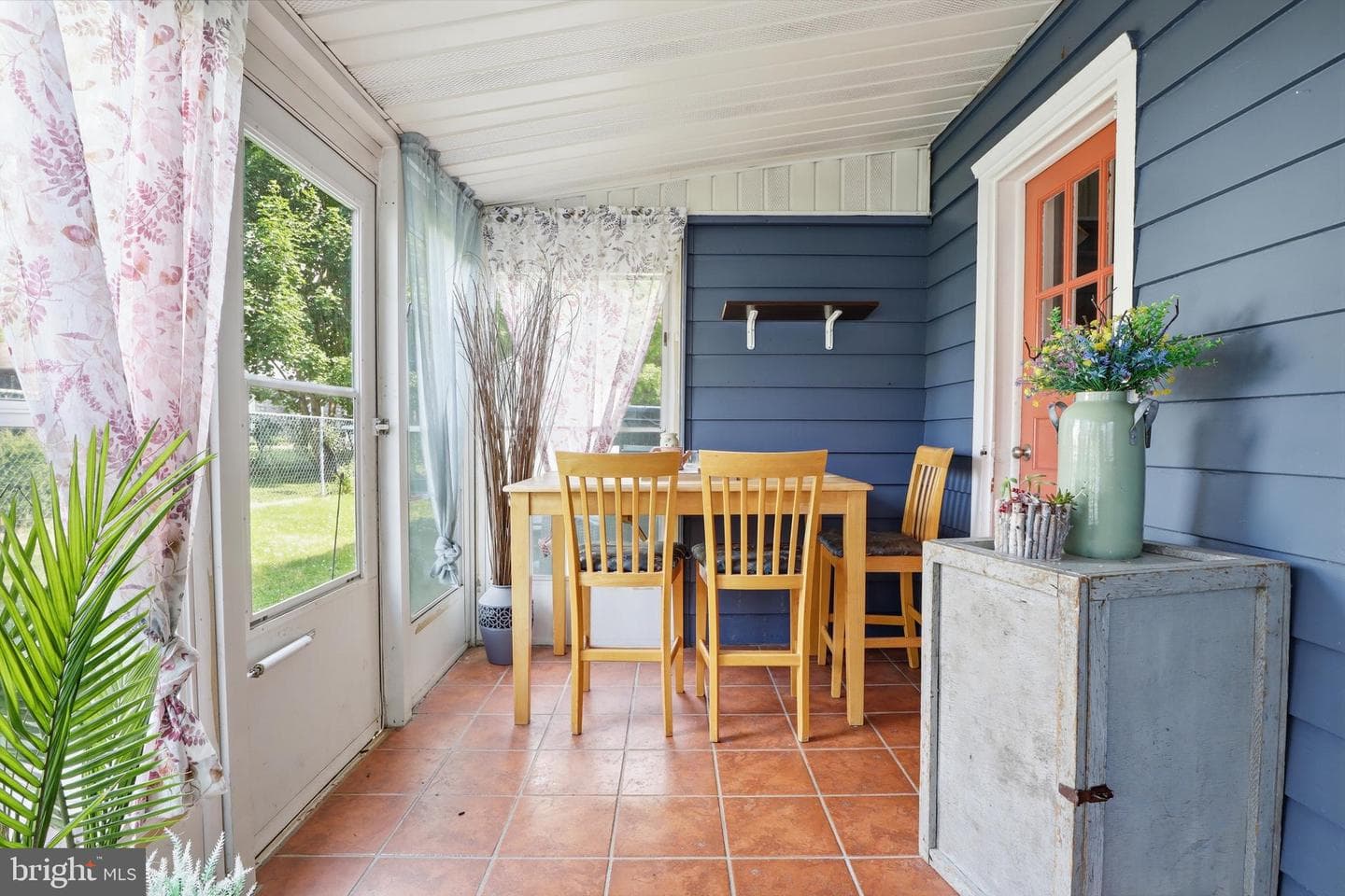 44 N Gotwalt Street photo 25