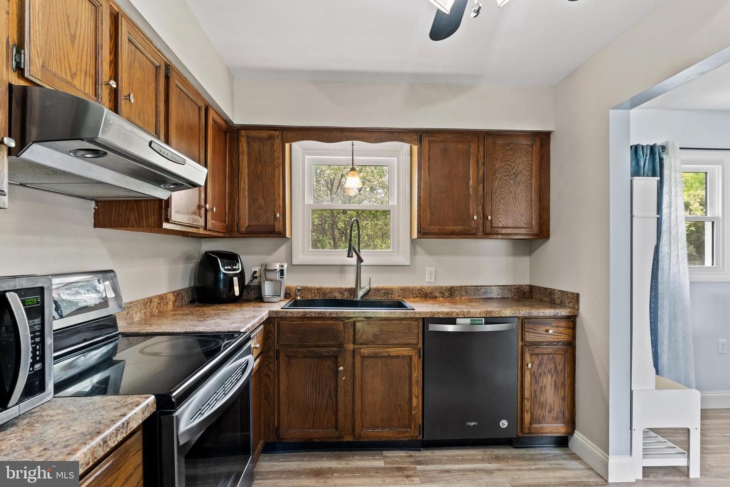 120 Black Walnut Drive photo 9