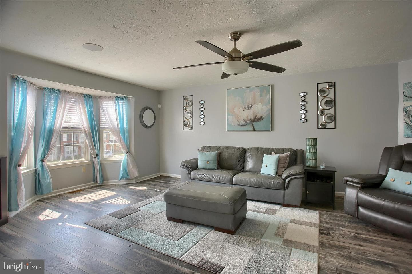166 Country Ridge Drive photo 4