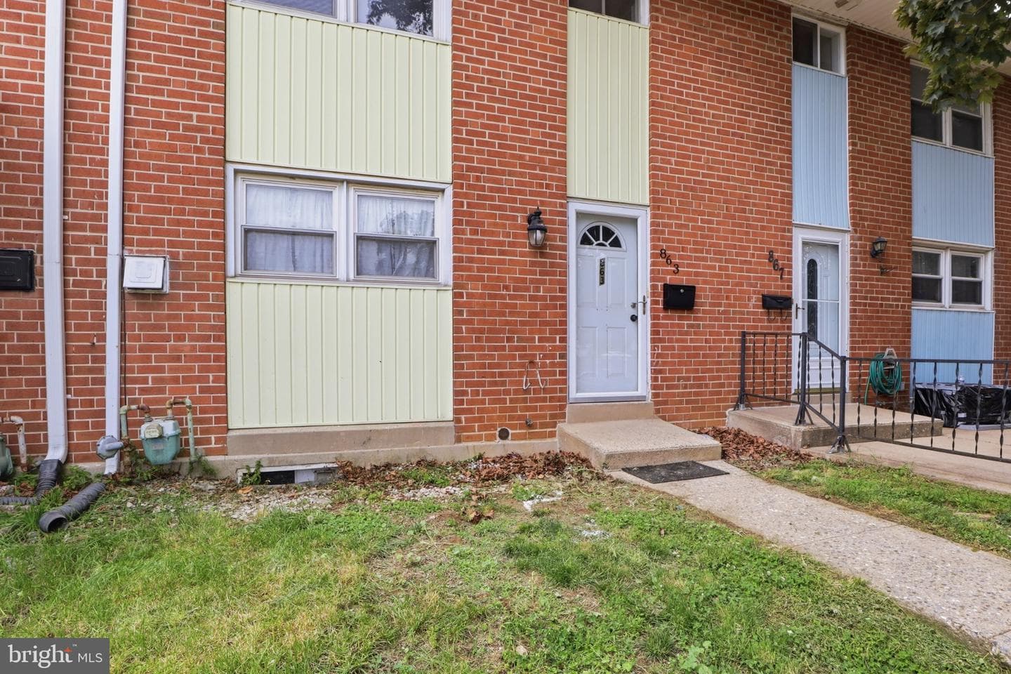 863 E Kings Court photo 2