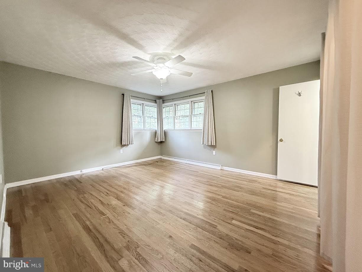 1589 Hollywood Parkway photo 23