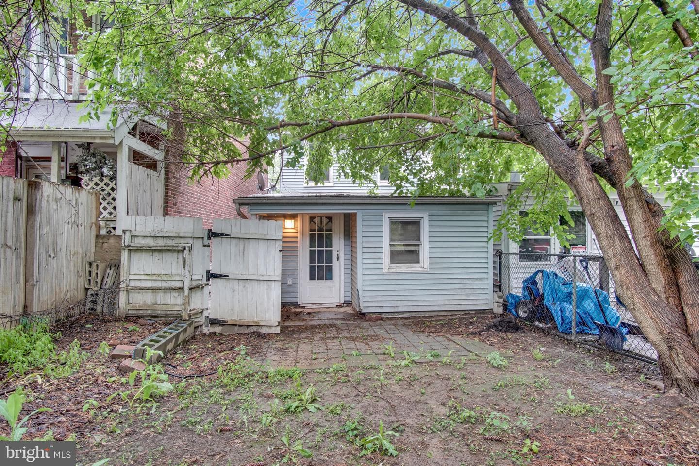 951 E King Street photo 9