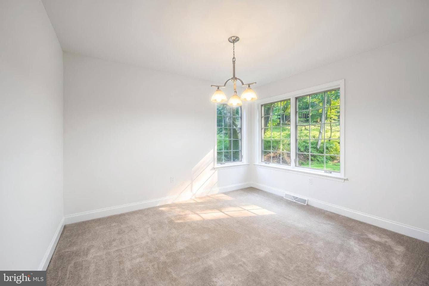 335 Laurel Drive photo 24
