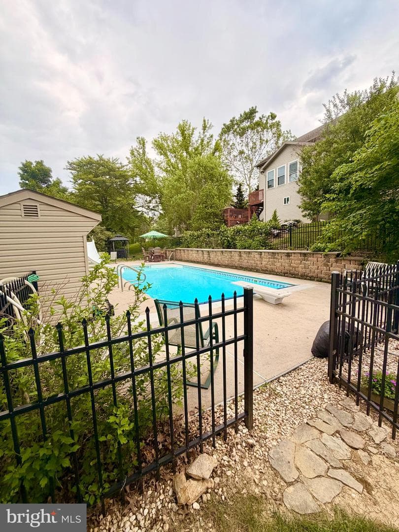 25 Cornell Drive photo 6