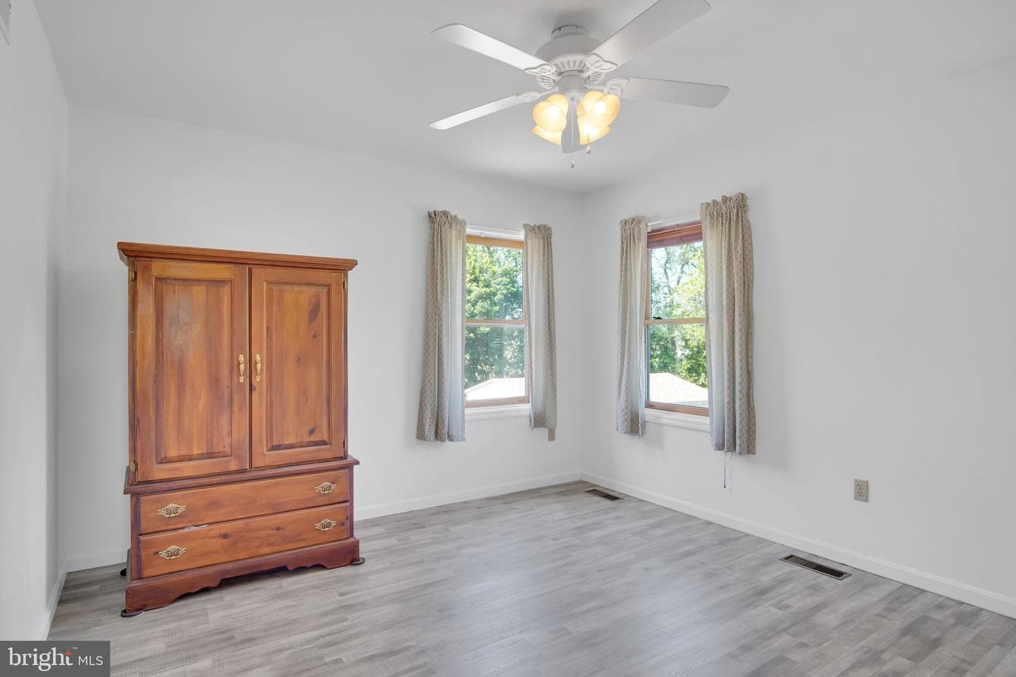720 Seitz Dr photo 23