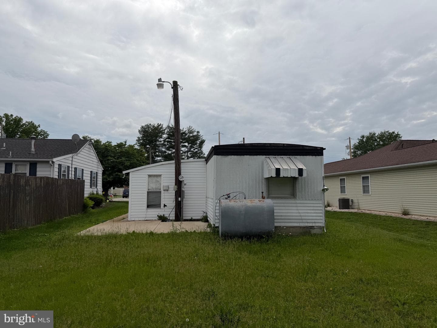 512 Meade Avenue photo 5