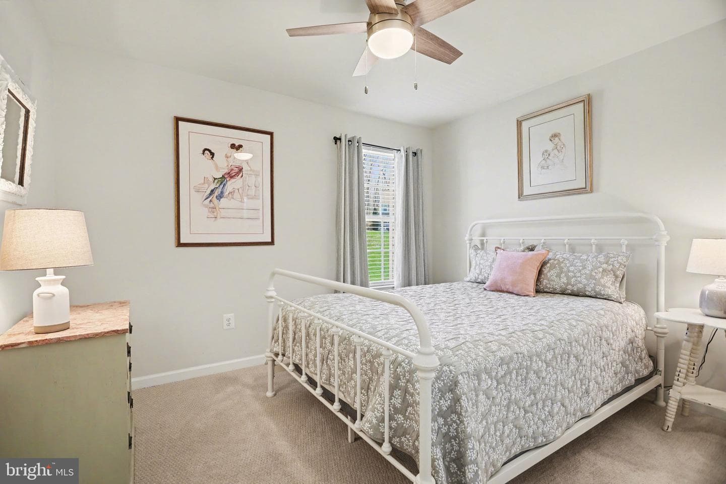 909 Cougar Pointe Circle photo 16