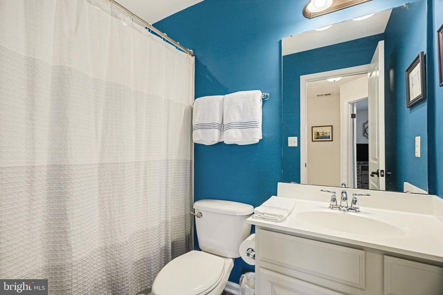 909 Cougar Pointe Circle photo 17
