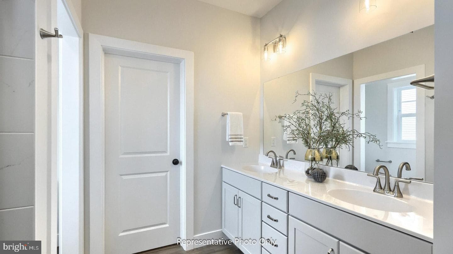 101 Cardinal Court photo 6