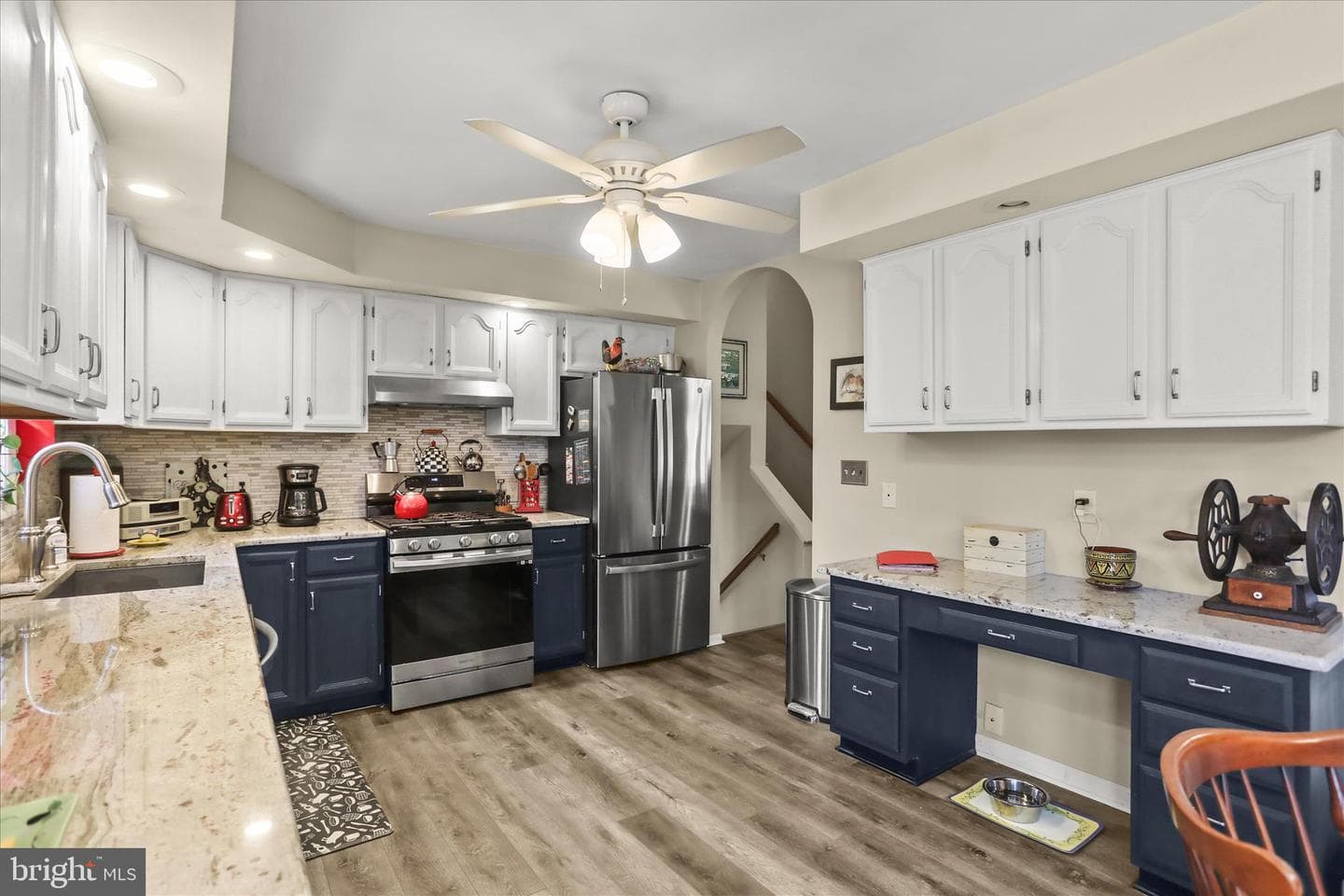 17 Ecker Avenue photo 16