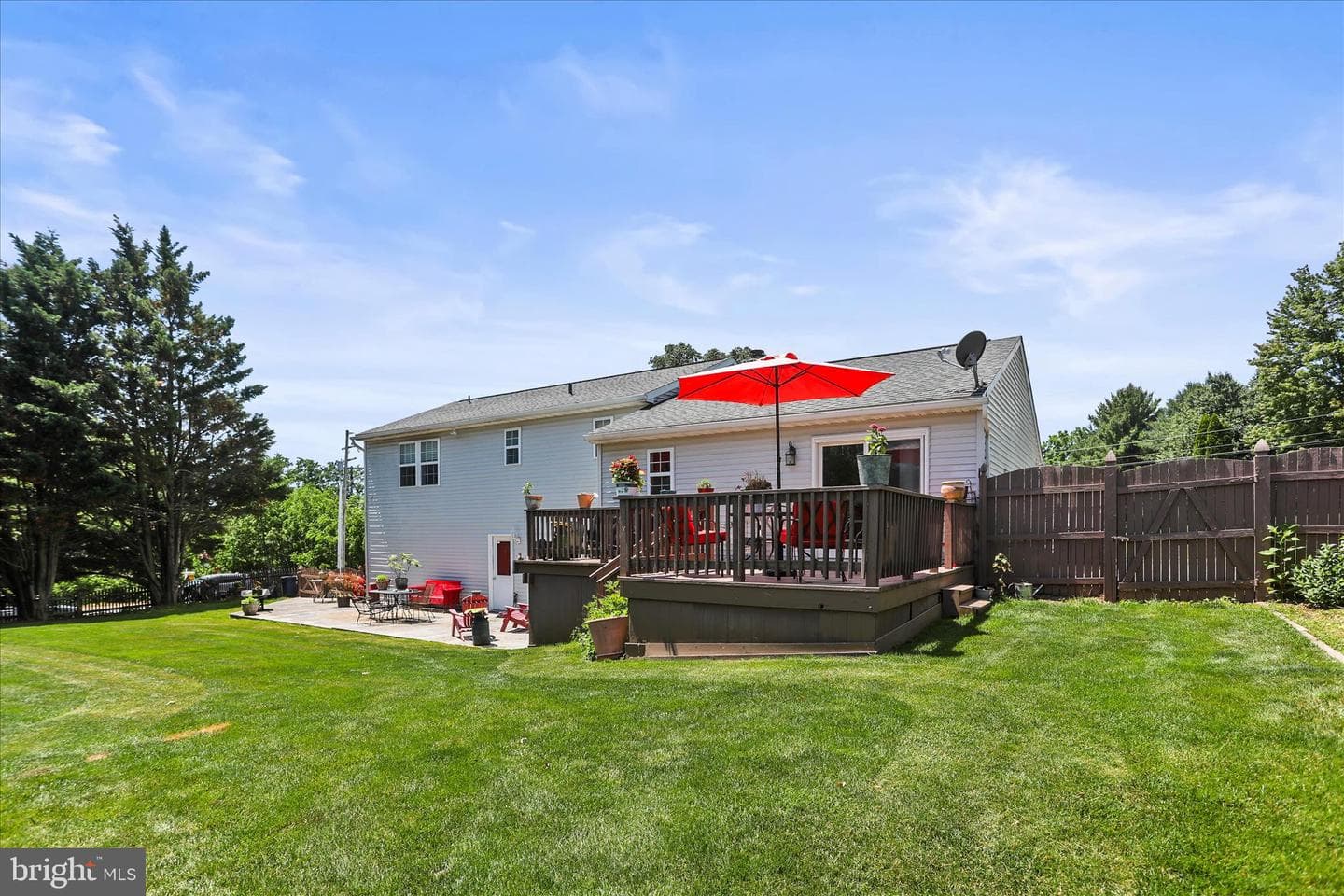 17 Ecker Avenue photo 47