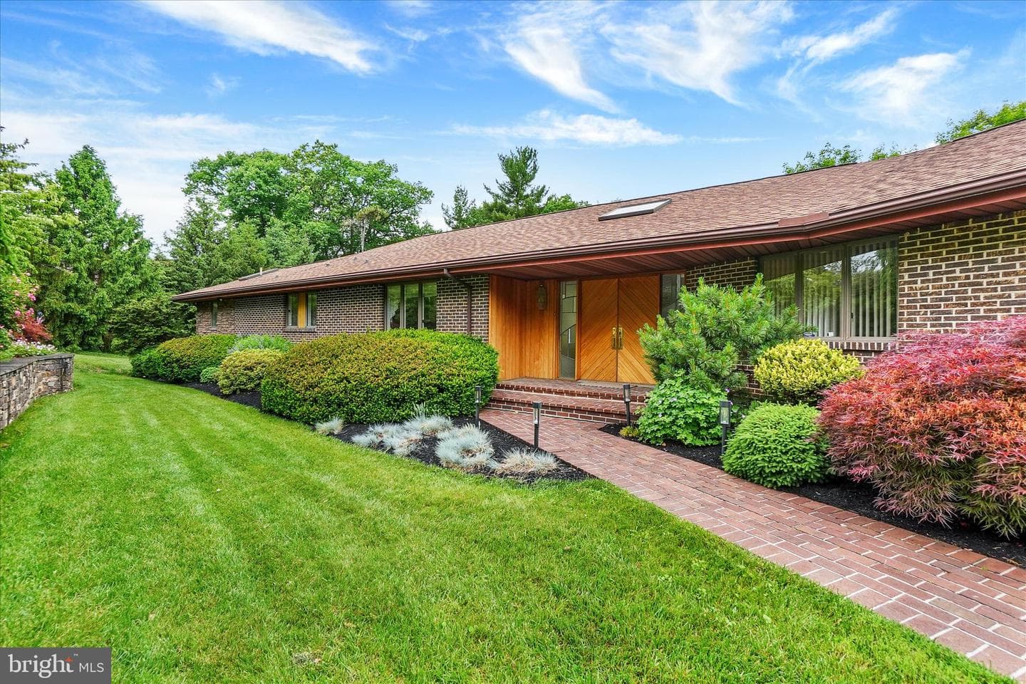 167 N Strathcona Drive, York