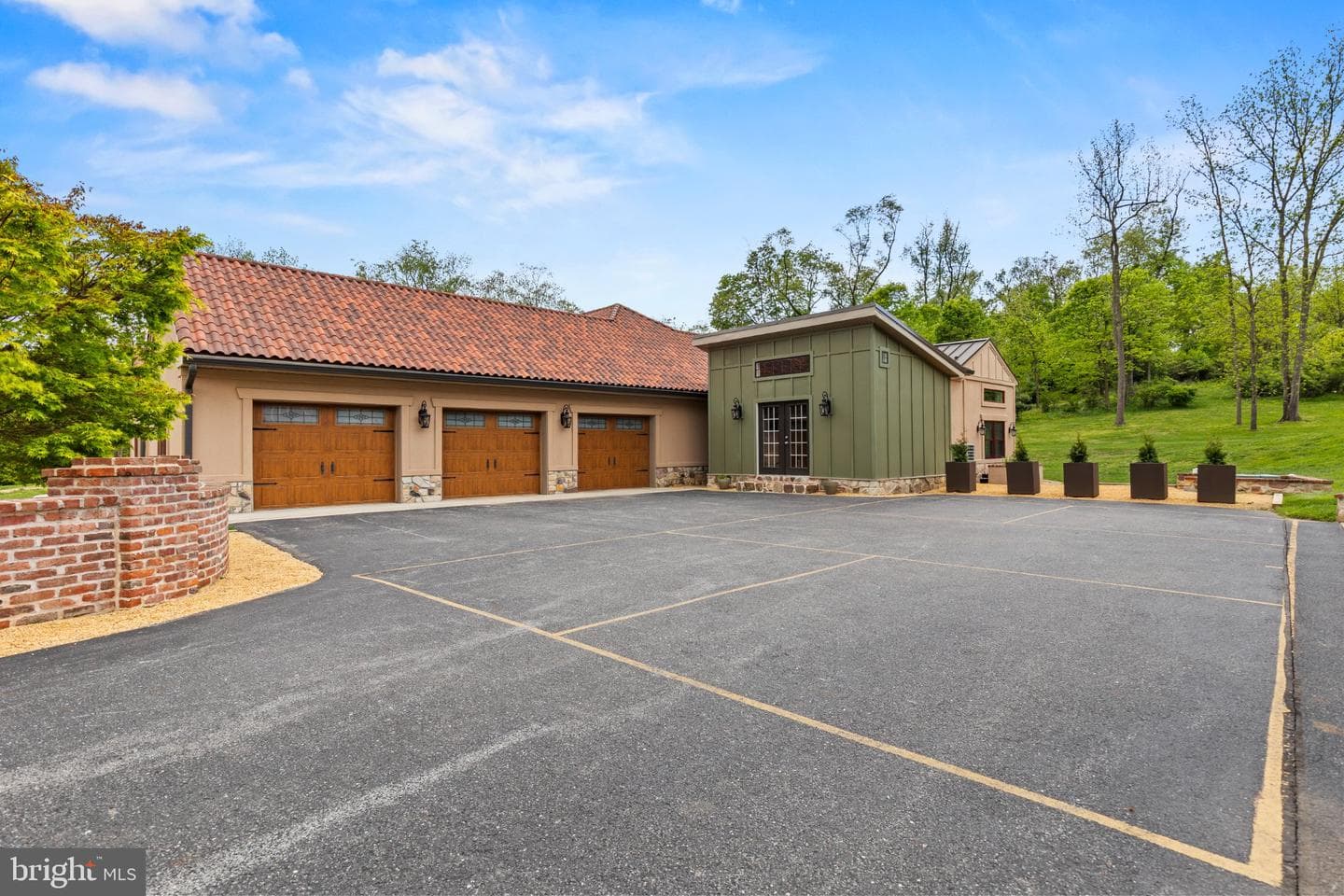 1257 Water Street photo 59