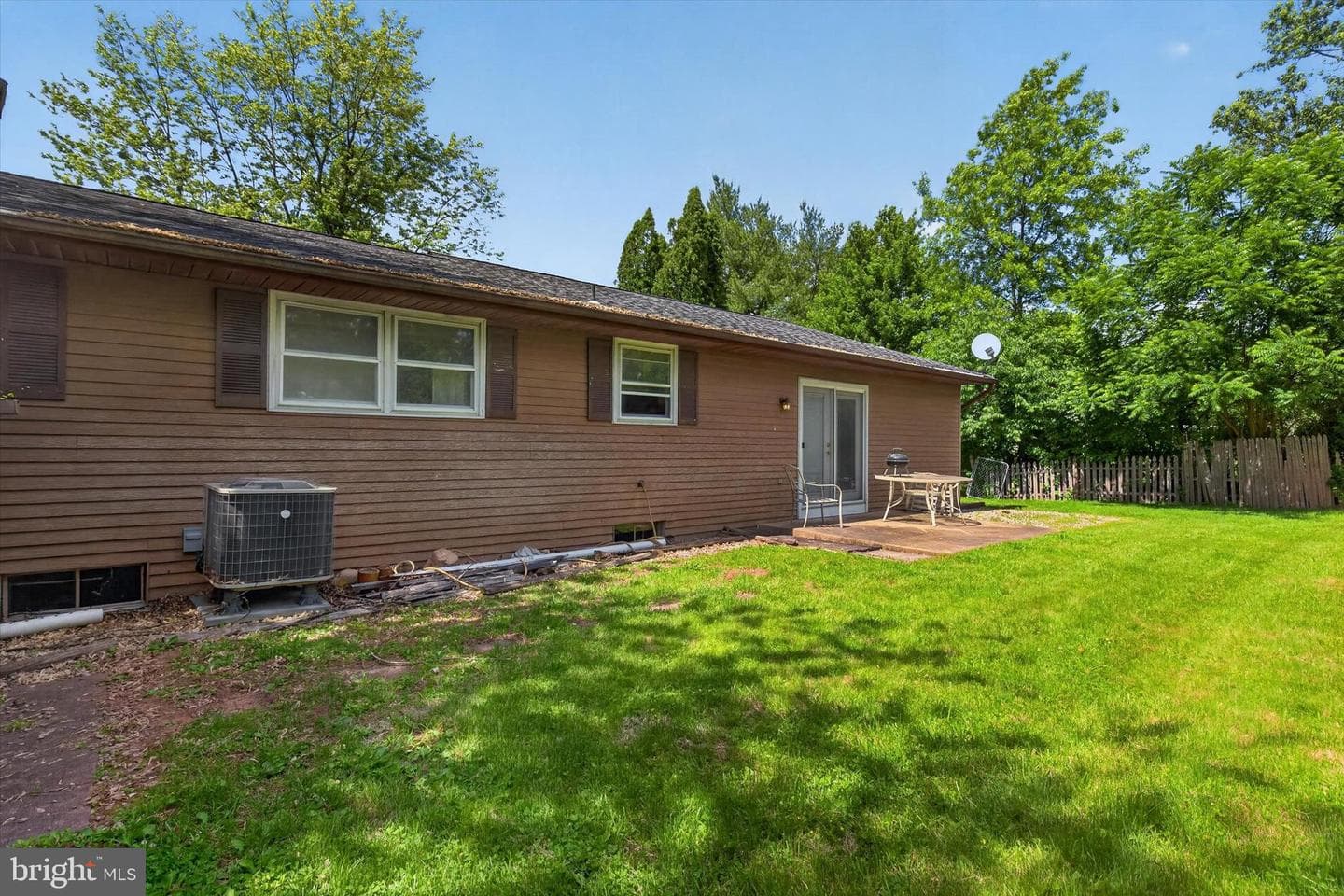 1440 Equestrian Drive photo 23