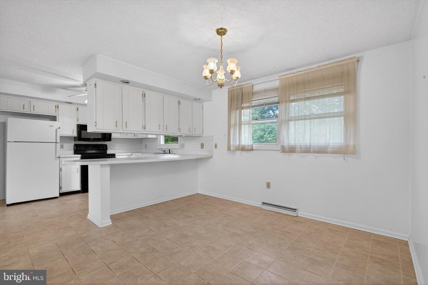 1440 Equestrian Drive photo 7