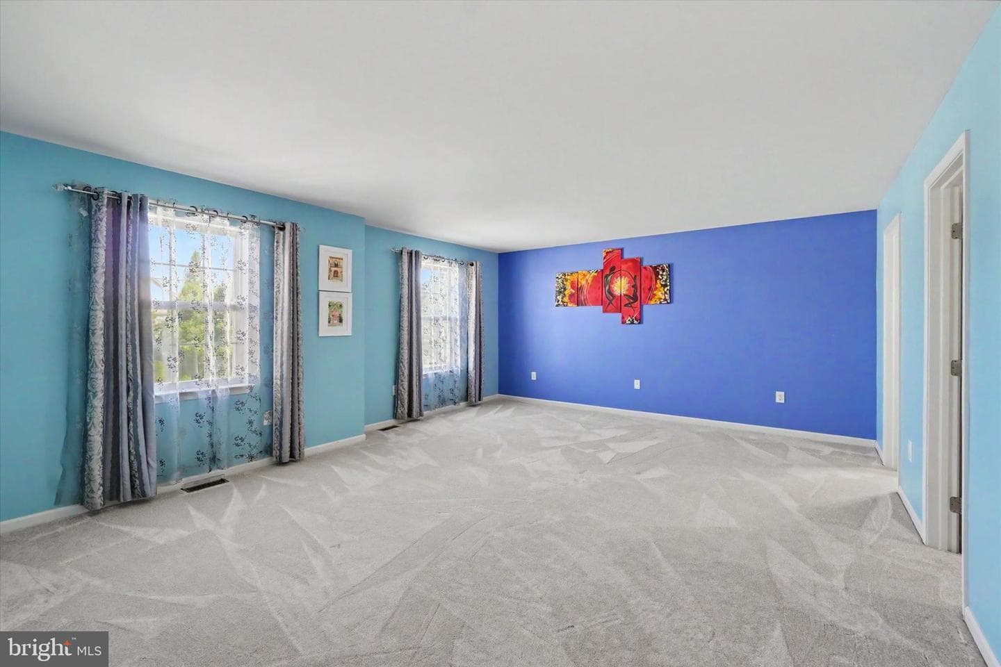 2570 Carriage Lane photo 14