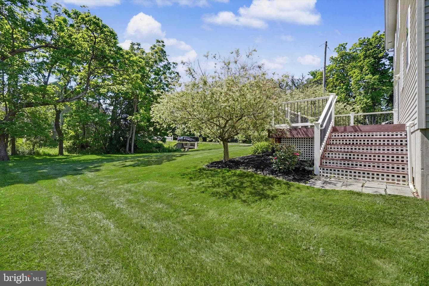 2570 Carriage Lane photo 25