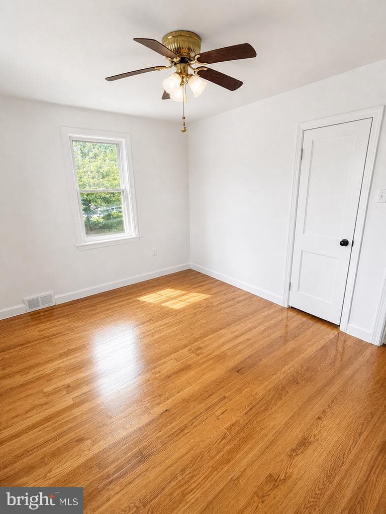 102 N Oxford Street photo 6