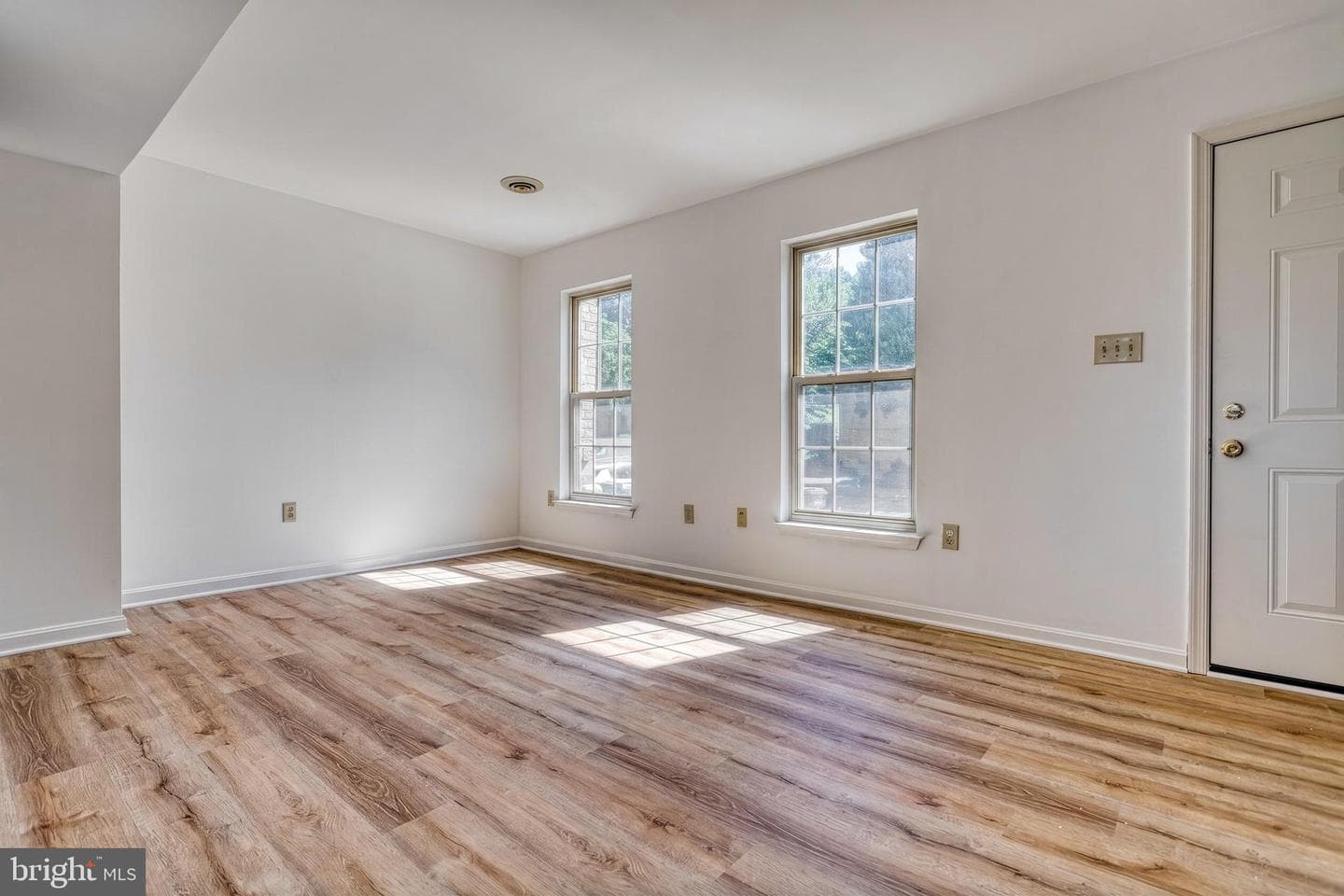 1105 Skyview Drive photo 10