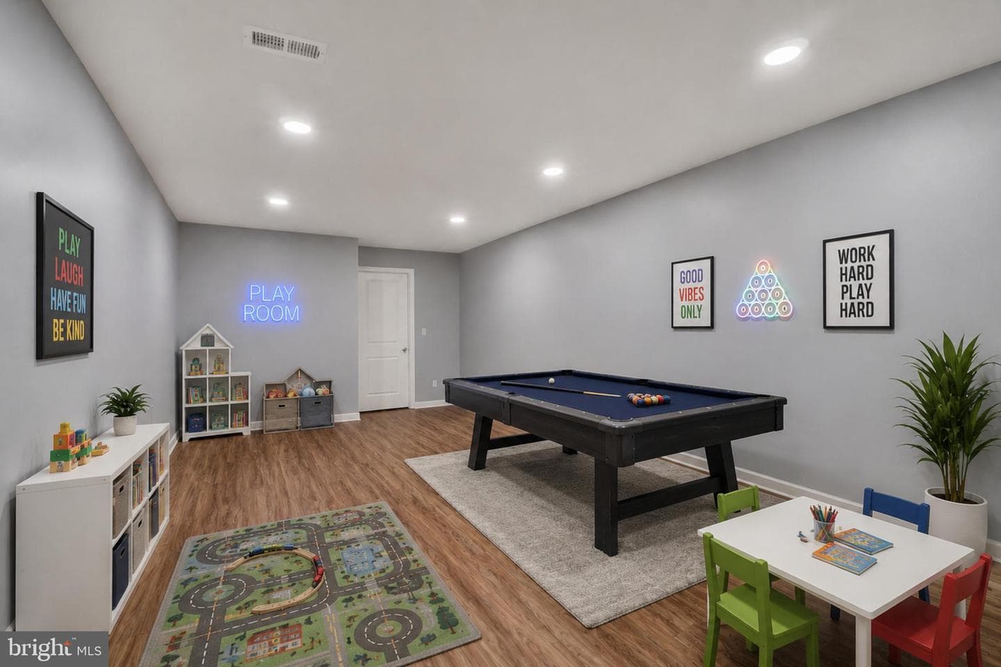 1411 Crest Way photo 23