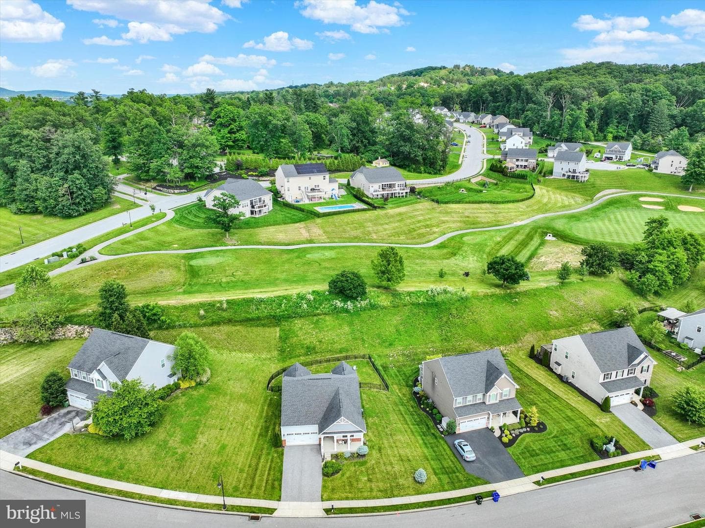 1411 Crest Way photo 35