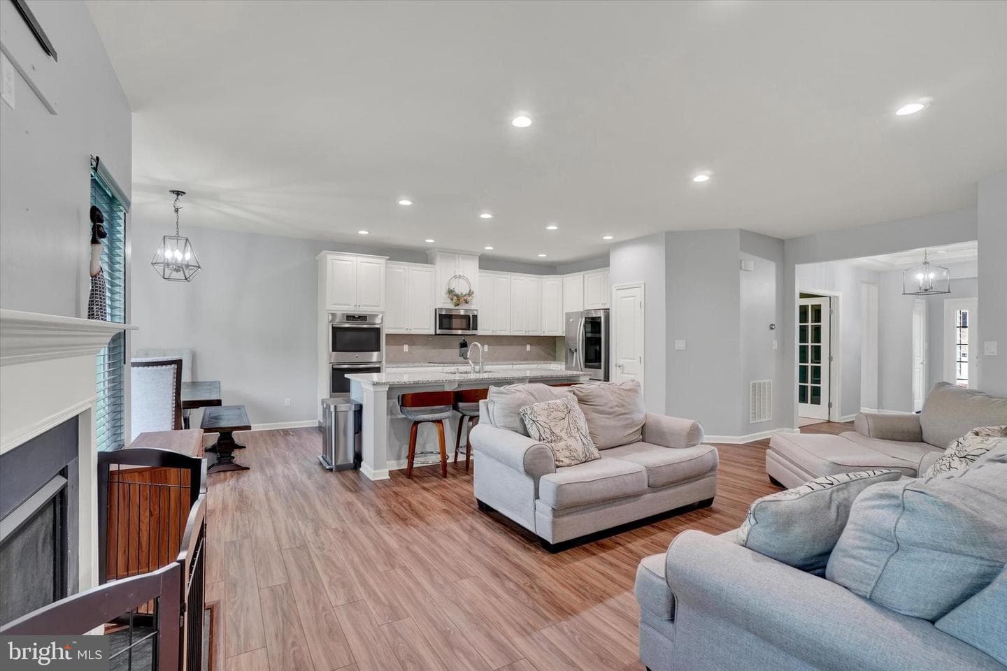 1411 Crest Way photo 8