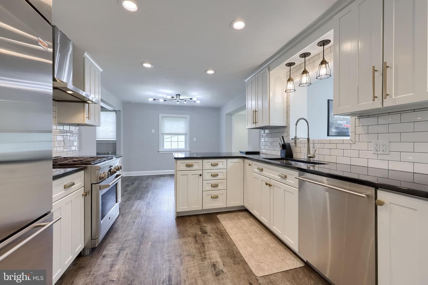 488 Hillcrest Road photo 8