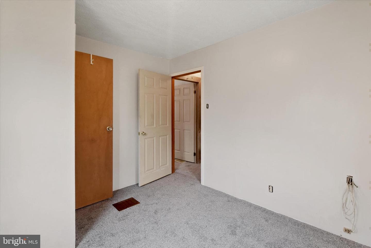 2560 N Sherman Street photo 19