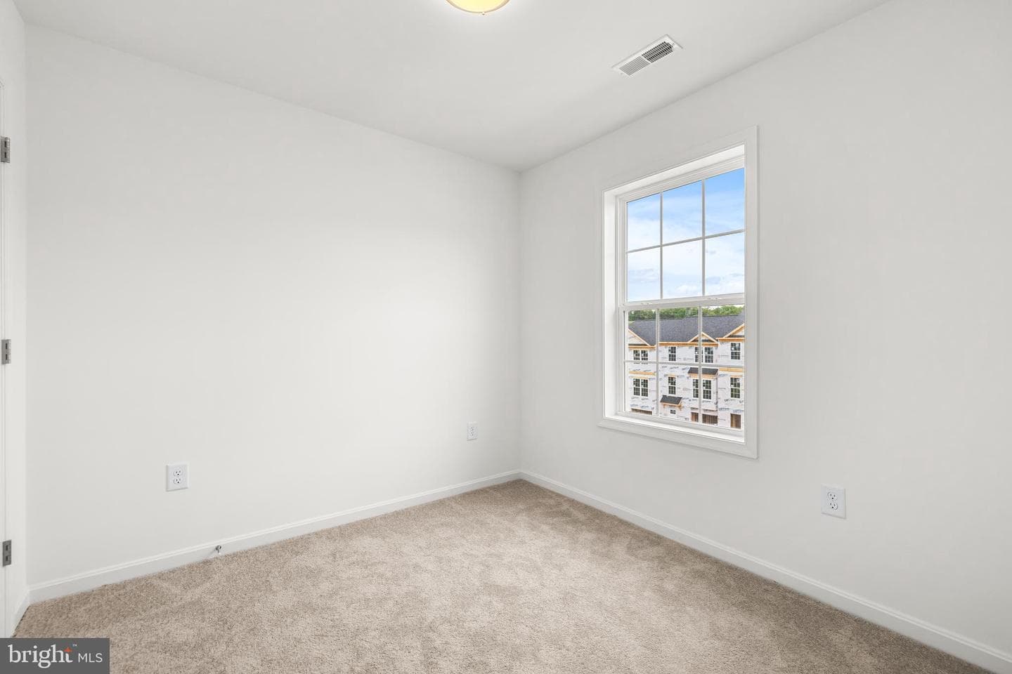 440 Bradford Drive photo 20