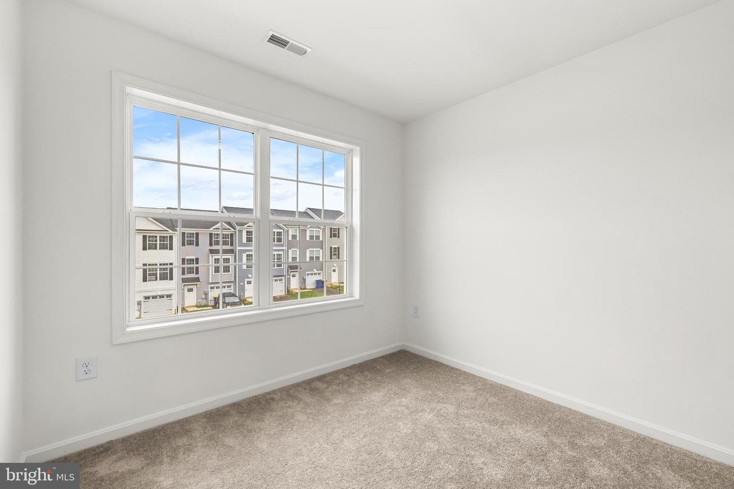 454 Bradford Drive photo 17
