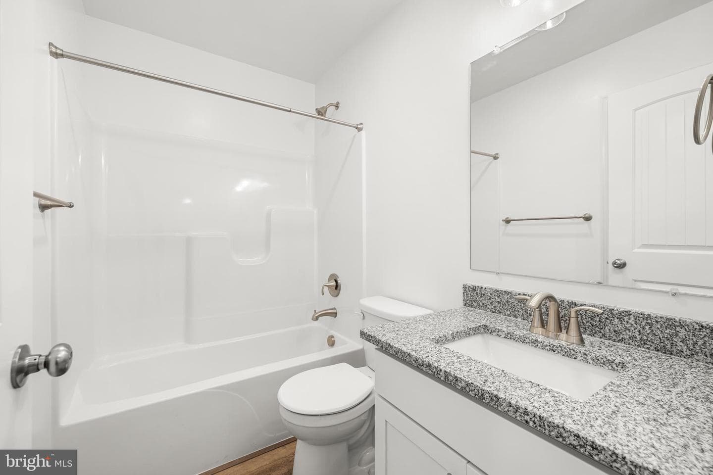 452 Bradford Drive photo 18