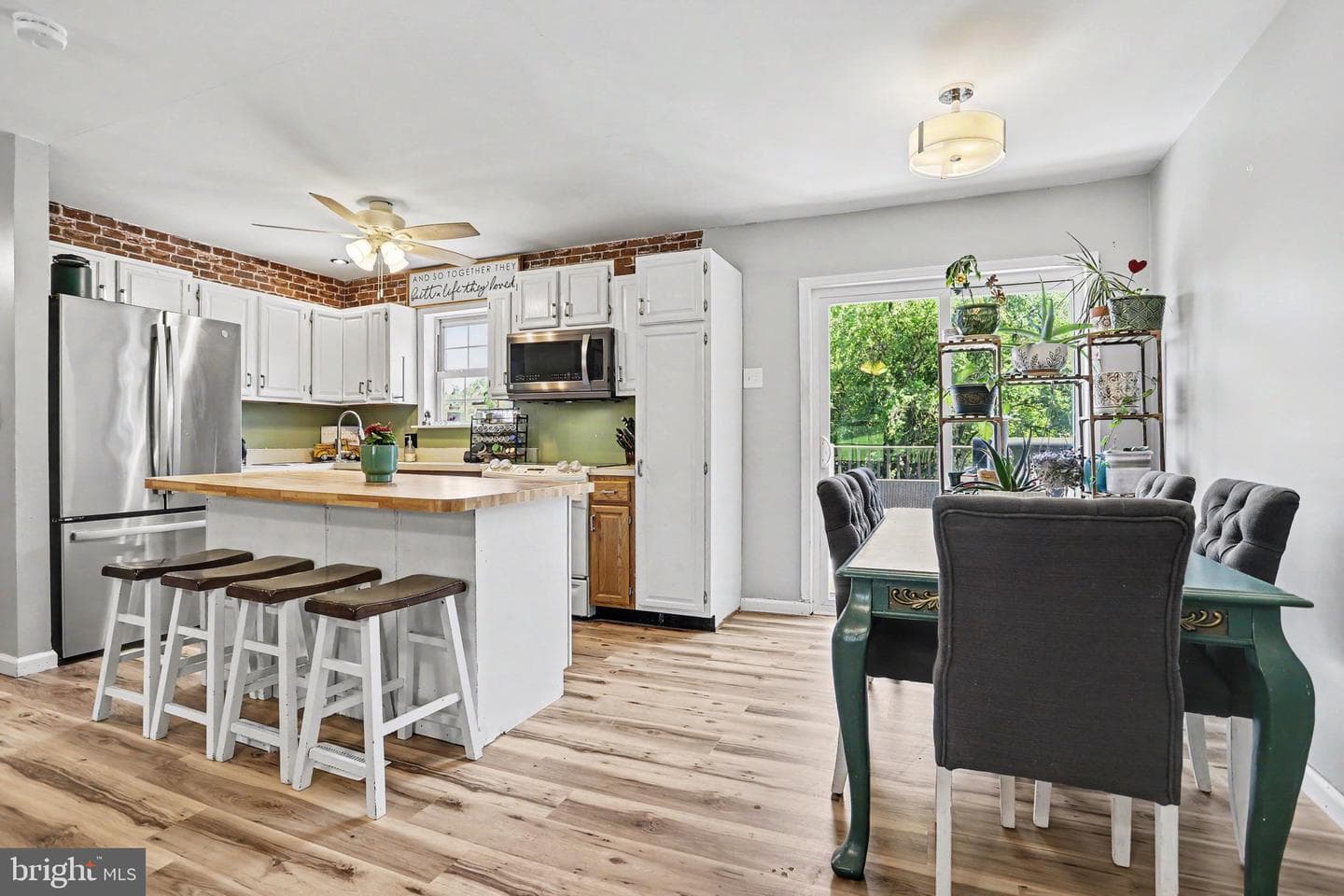 50 Rebecca Drive photo 11