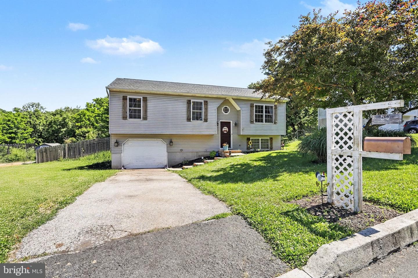50 Rebecca Drive photo 4