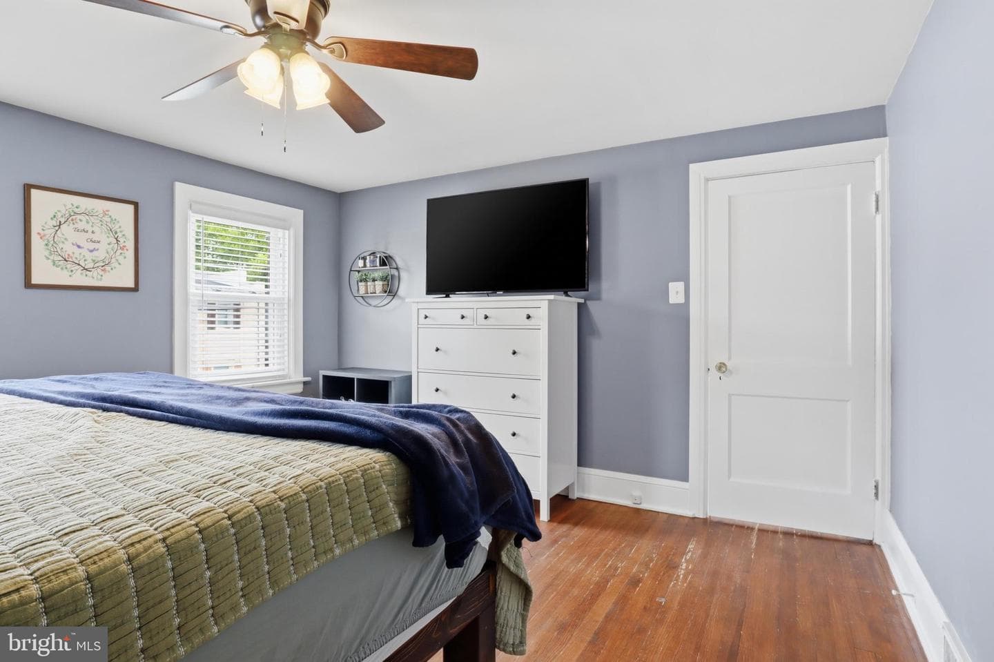 309 W Walnut Street photo 20