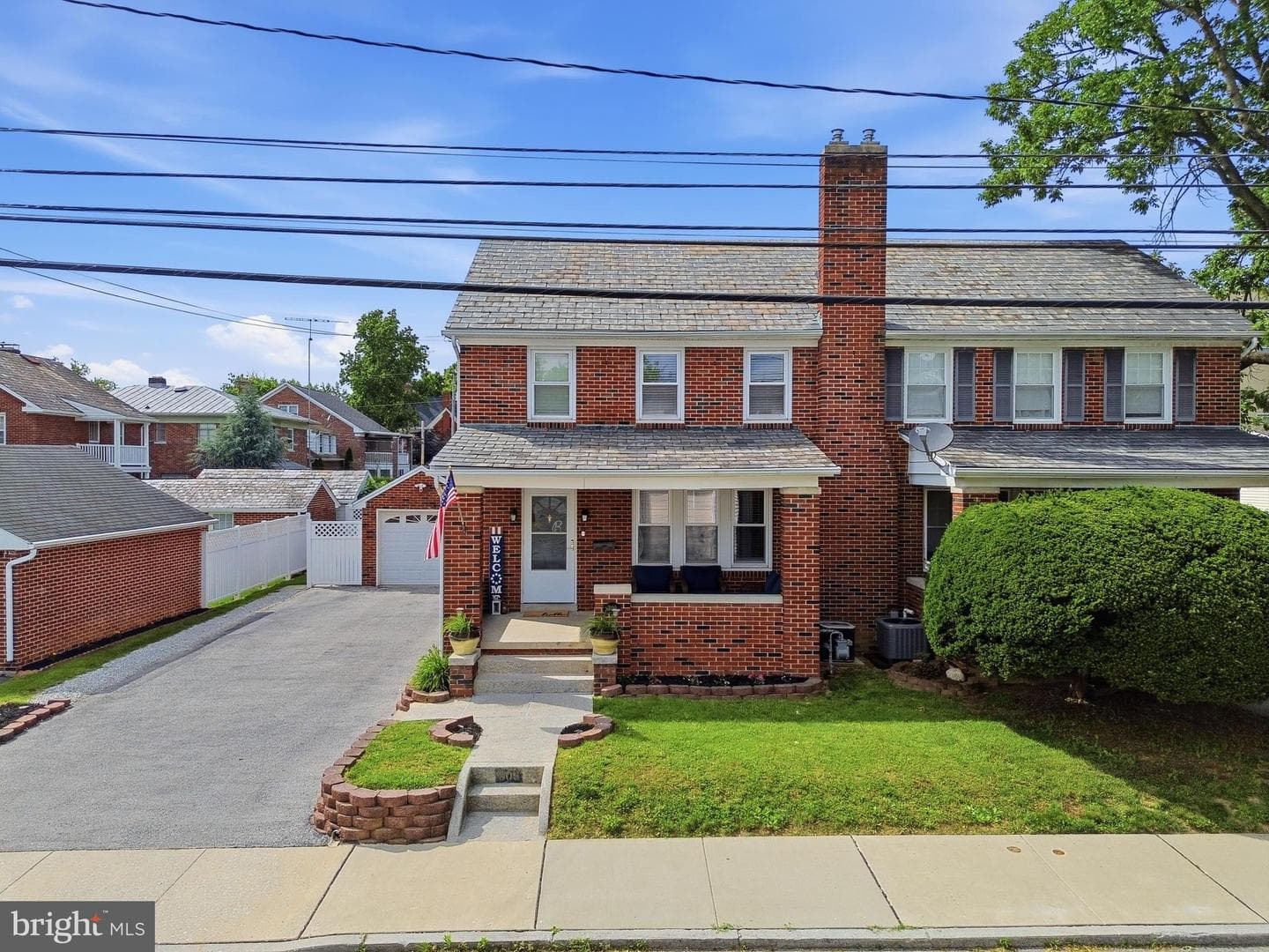 309 W Walnut Street photo 32