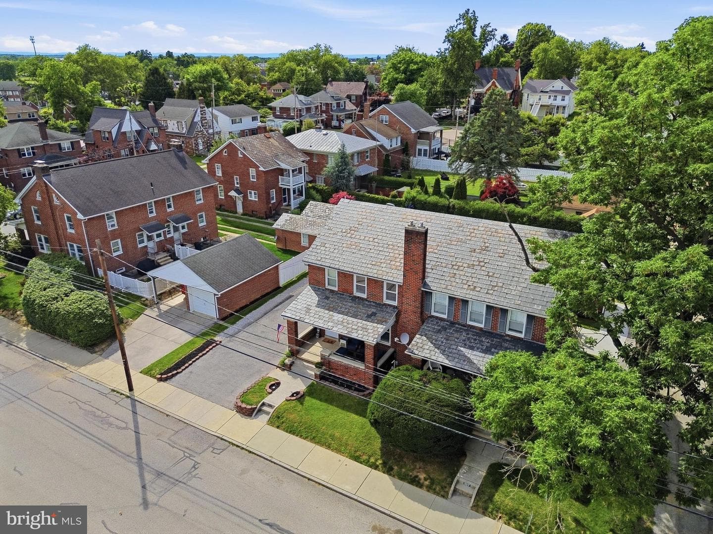 309 W Walnut Street photo 41