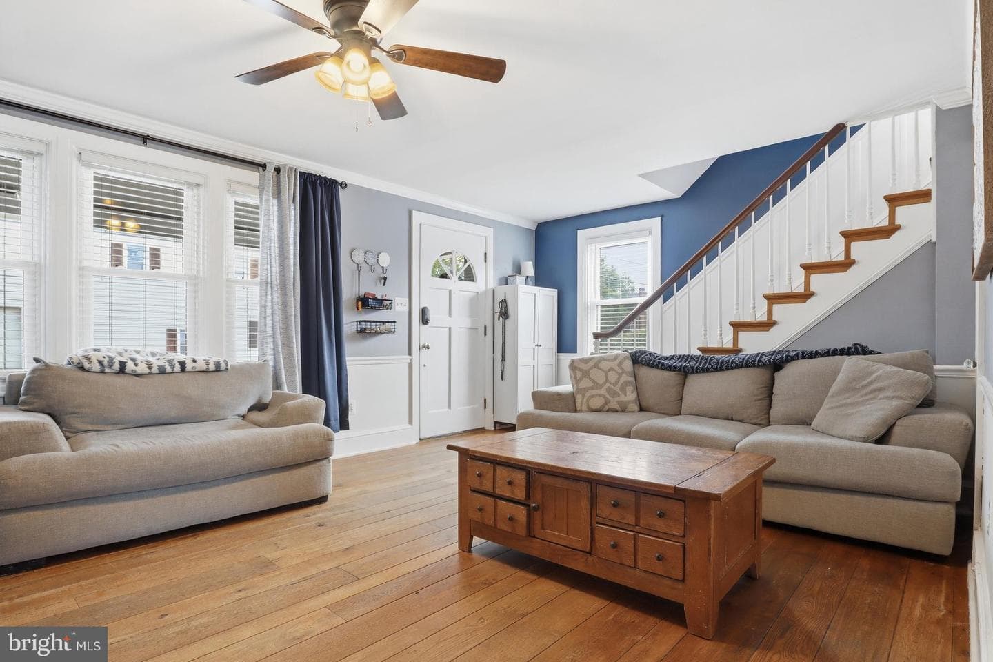 309 W Walnut Street photo 6