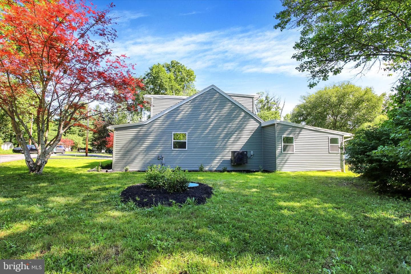 876 Cardinal Lane photo 30