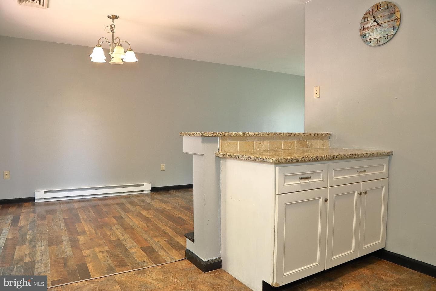 115 Greenwood Road photo 21