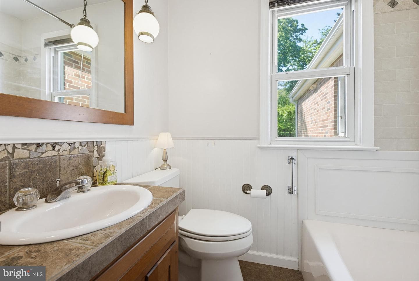 459 Waters Road photo 8