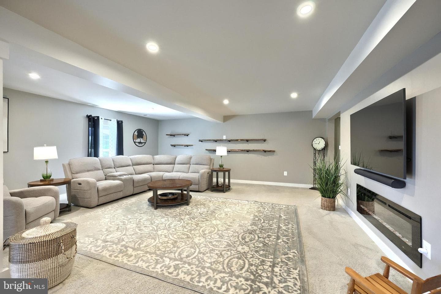 14 Winifred Drive photo 57