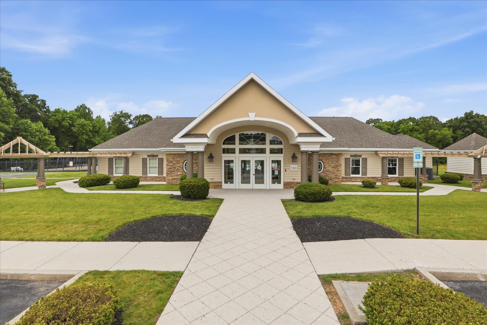1042 Silver Maple Circle photo 49