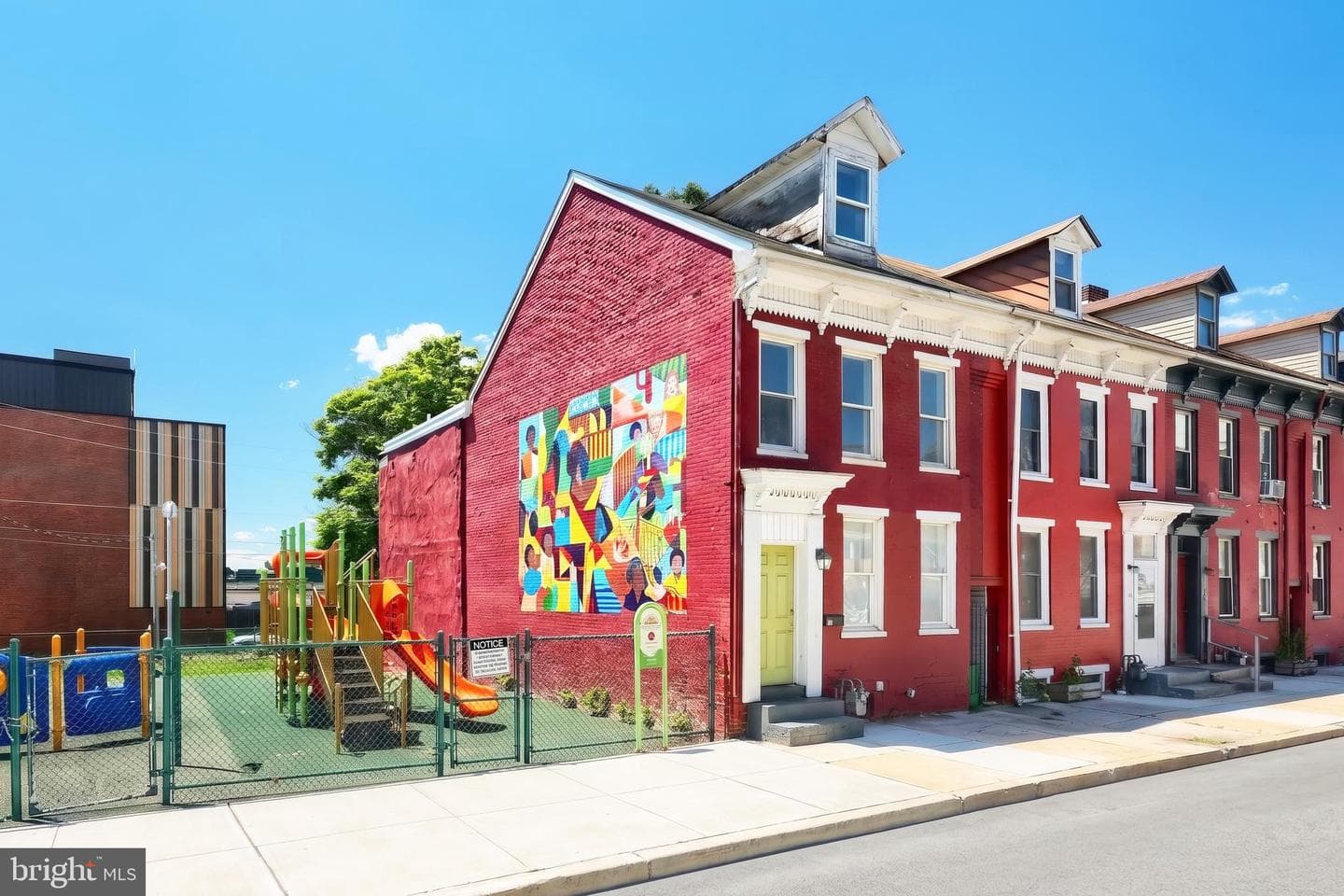522 S Duke Street photo 2